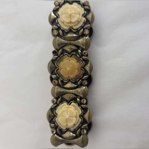 Vintage Antiqued Goldtone Resin Floral Design Retro Stretch Bracelet - Picture 7 of 8